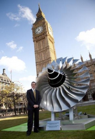 Rugby MP Mark Pawsey once again showed his support for UK manufacturing