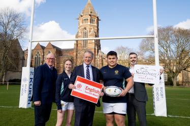 Left to right; Peter Green, Executive Head Master of Rugby School; Livi Williams, Rugby School First XV Captain; Mark Pawsey MP; Dave Bennett, Rugby School First XV Captain; Darren Tosh, Shakespeare’s England